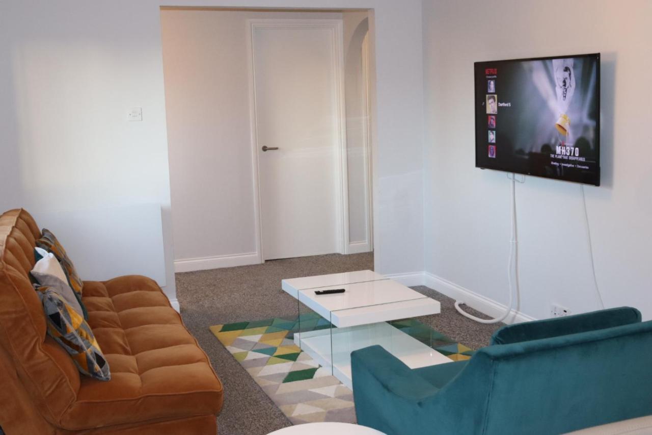 Garland Modern Apartment With Private Garden & Parking Dartford 5 Kültér fotó