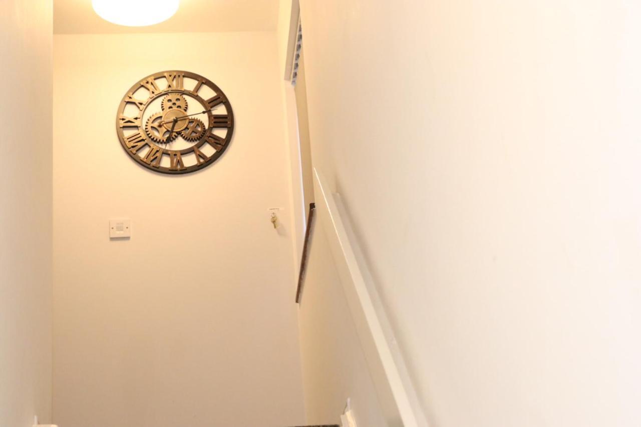 Garland Modern Apartment With Private Garden & Parking Dartford 5 Kültér fotó