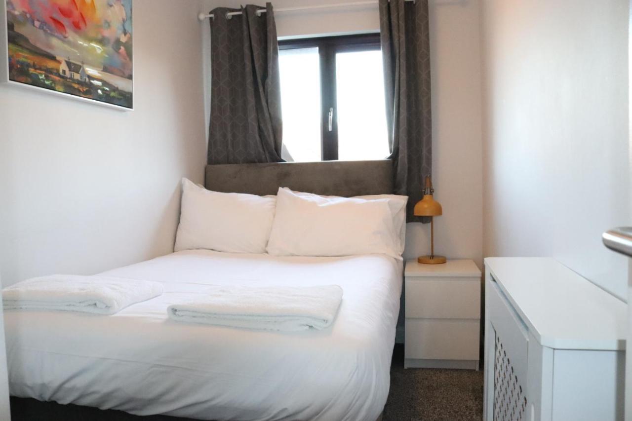 Garland Modern Apartment With Private Garden & Parking Dartford 5 Kültér fotó
