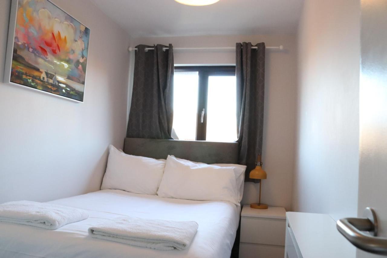 Garland Modern Apartment With Private Garden & Parking Dartford 5 Kültér fotó