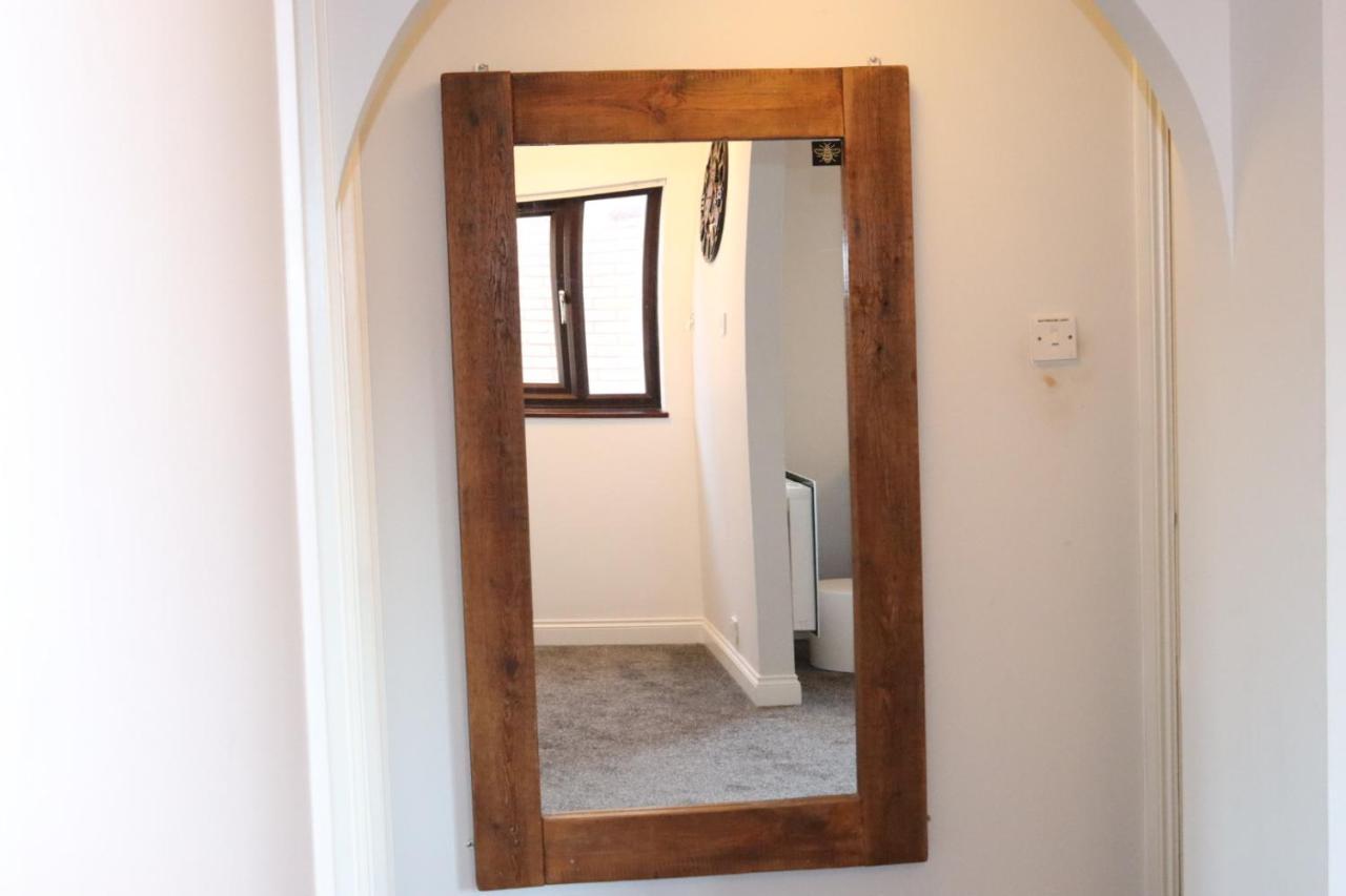 Garland Modern Apartment With Private Garden & Parking Dartford 5 Kültér fotó