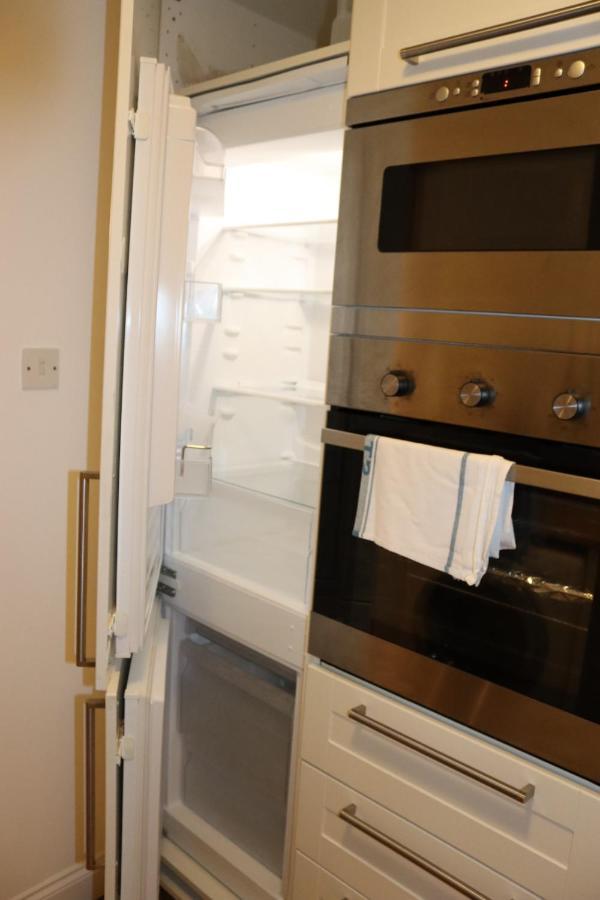 Garland Modern Apartment With Private Garden & Parking Dartford 5 Kültér fotó
