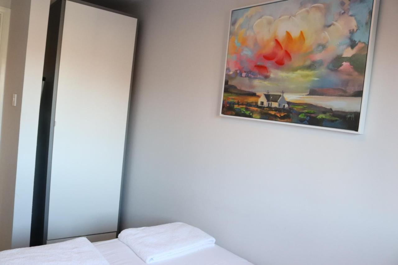 Garland Modern Apartment With Private Garden & Parking Dartford 5 Kültér fotó