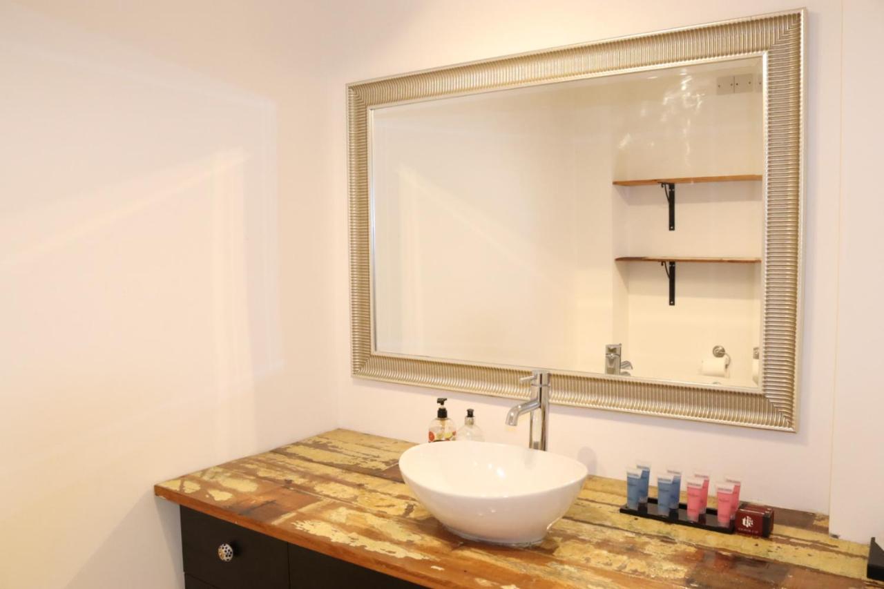 Garland Modern Apartment With Private Garden & Parking Dartford 5 Kültér fotó