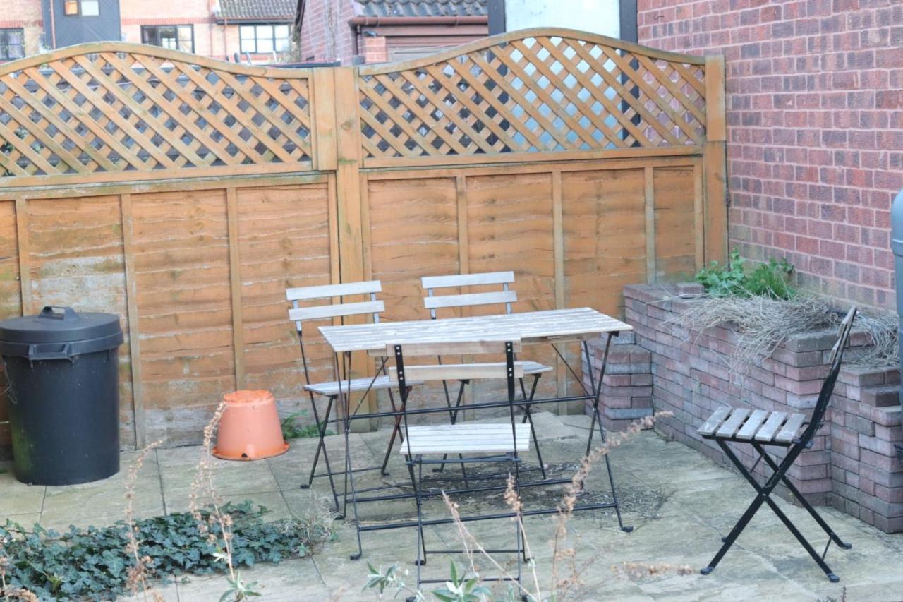 Garland Modern Apartment With Private Garden & Parking Dartford 5 Kültér fotó