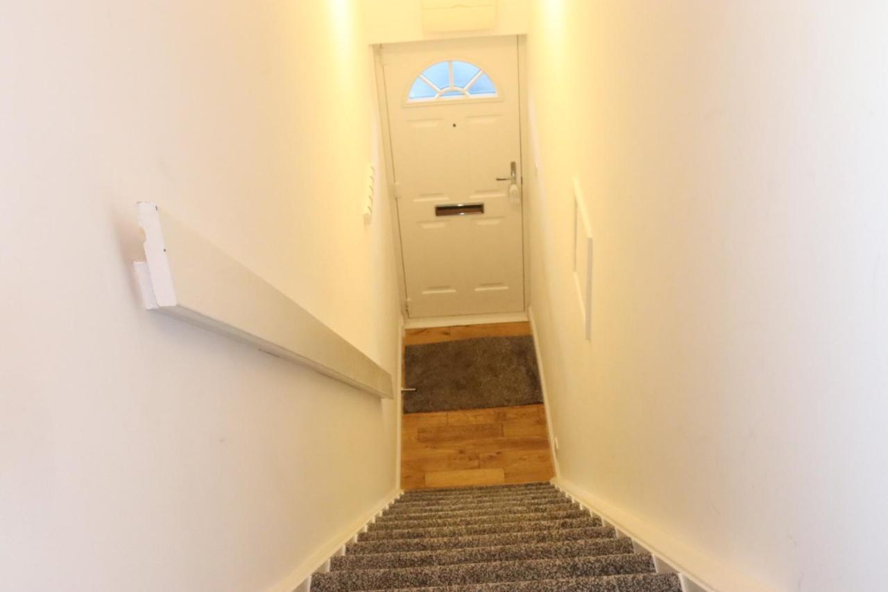 Garland Modern Apartment With Private Garden & Parking Dartford 5 Kültér fotó